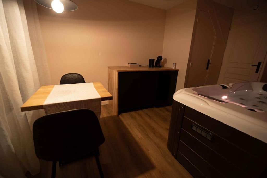 Suite & Spa Privatif Domaine Des Demoiselles Hauteville  Dış mekan fotoğraf