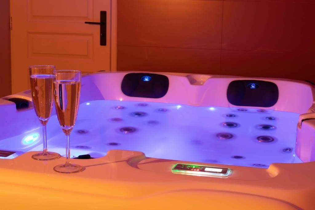 Suite & Spa Privatif Domaine Des Demoiselles Hauteville  Dış mekan fotoğraf